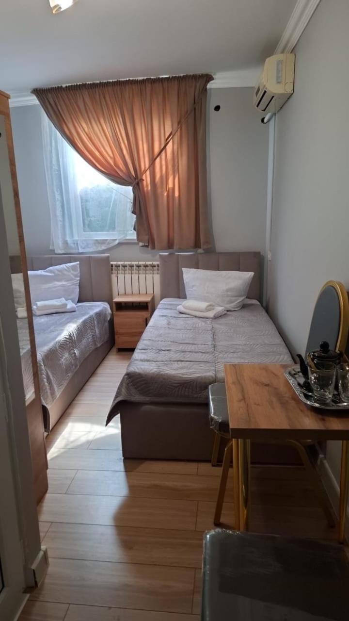 Golden Time Hotel Алма Ата Екстериор снимка