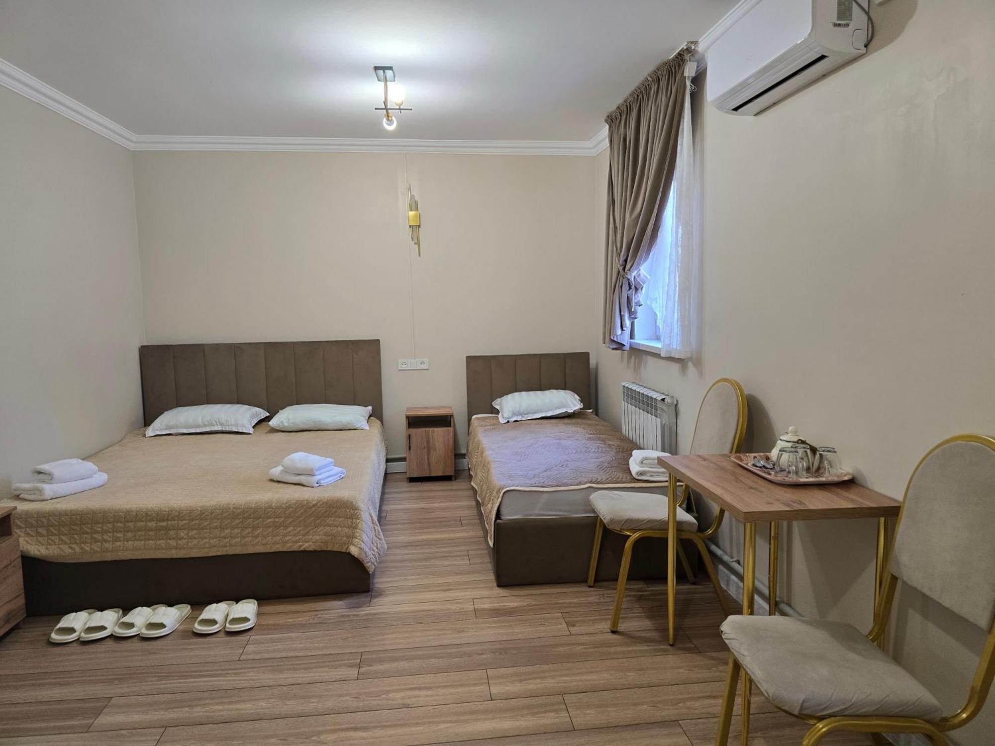 Golden Time Hotel Алма Ата Екстериор снимка